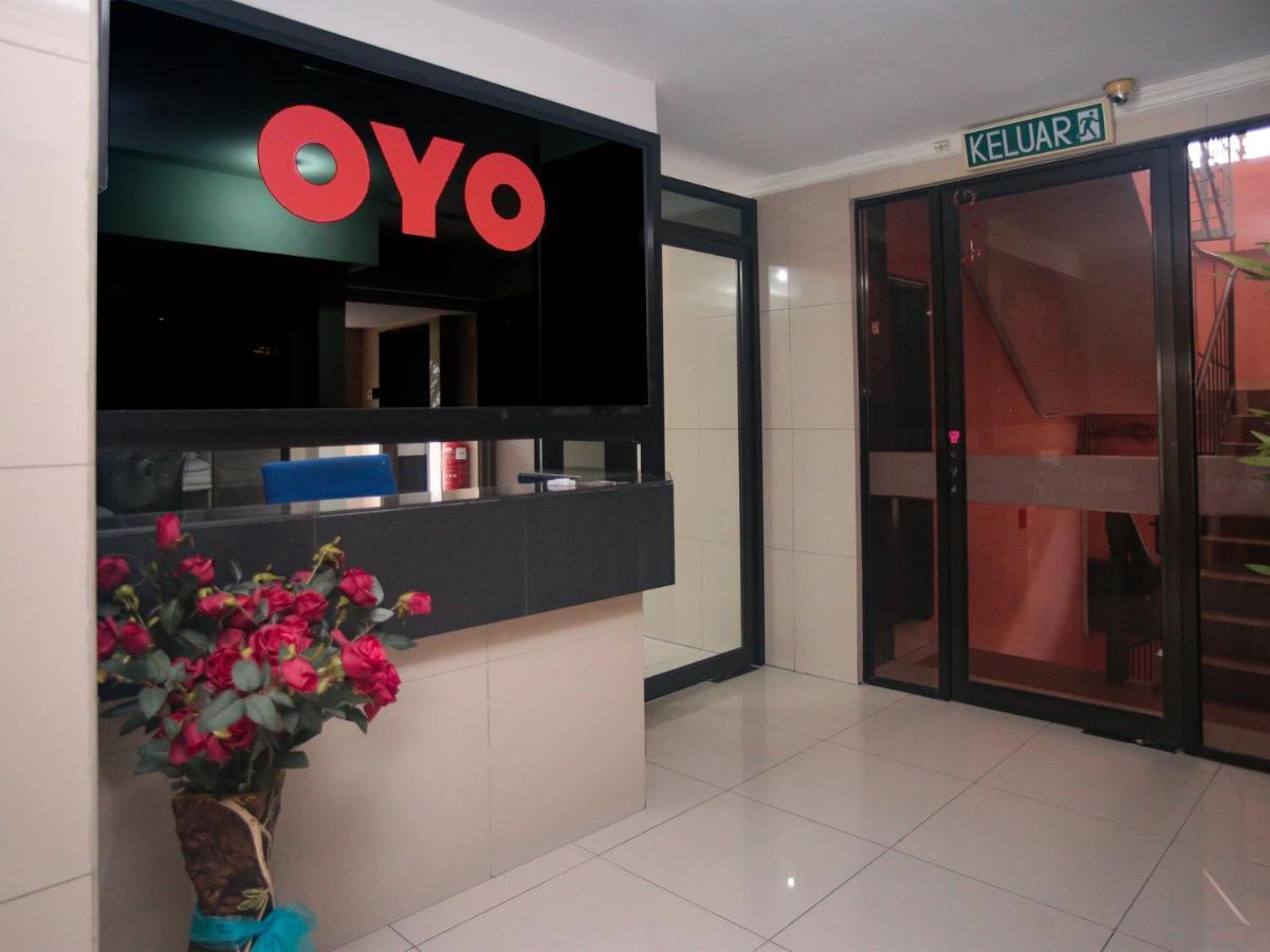 OYO 89851 Leila Hotel SDK Exterior foto